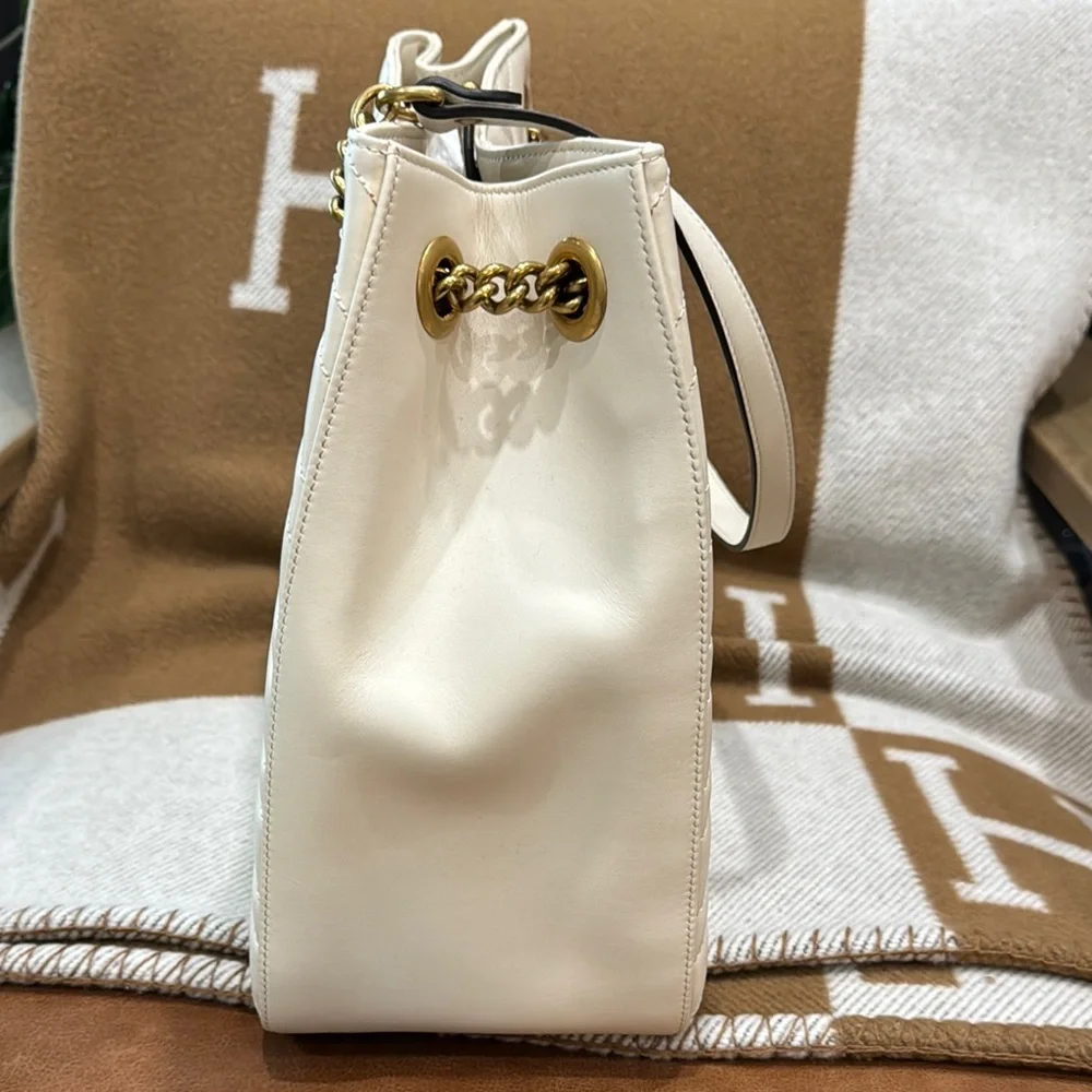 Gucci White and Gold Chevron Shoulder Bag